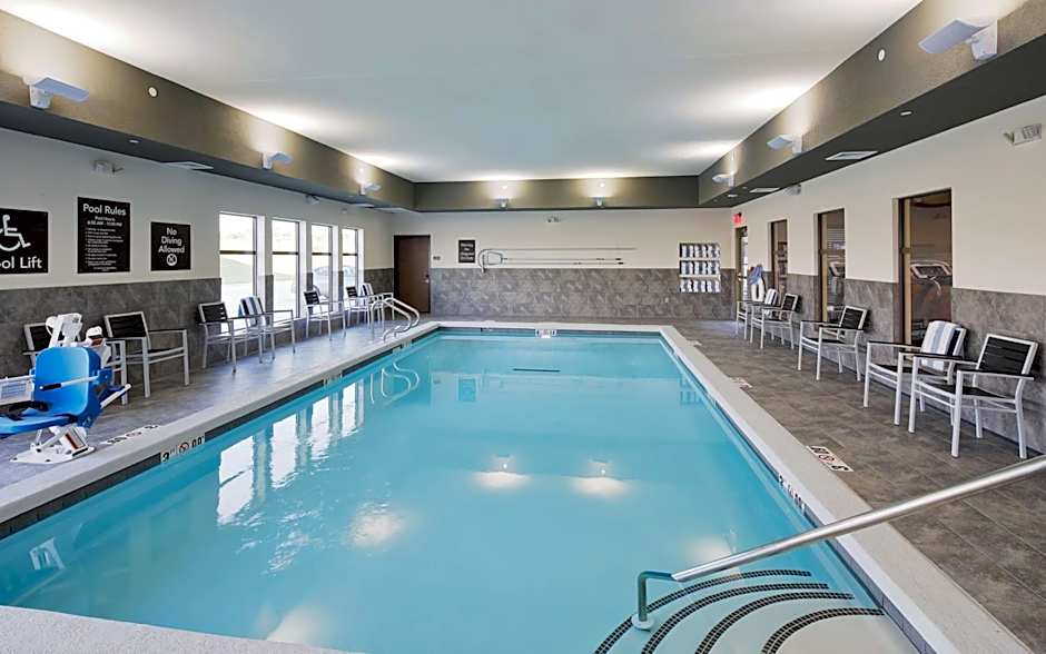 Homewood Suites by Hilton Topeka