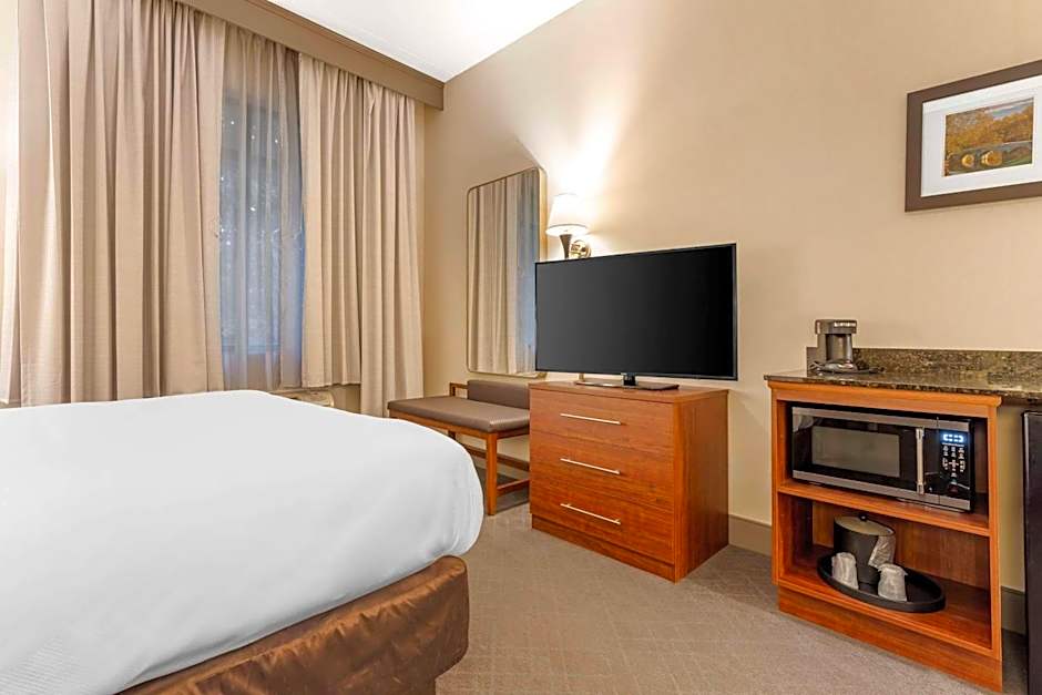 Comfort Inn & Suites Lavale