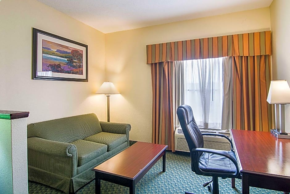 Quality Inn & Suites near I-80 and I-294
