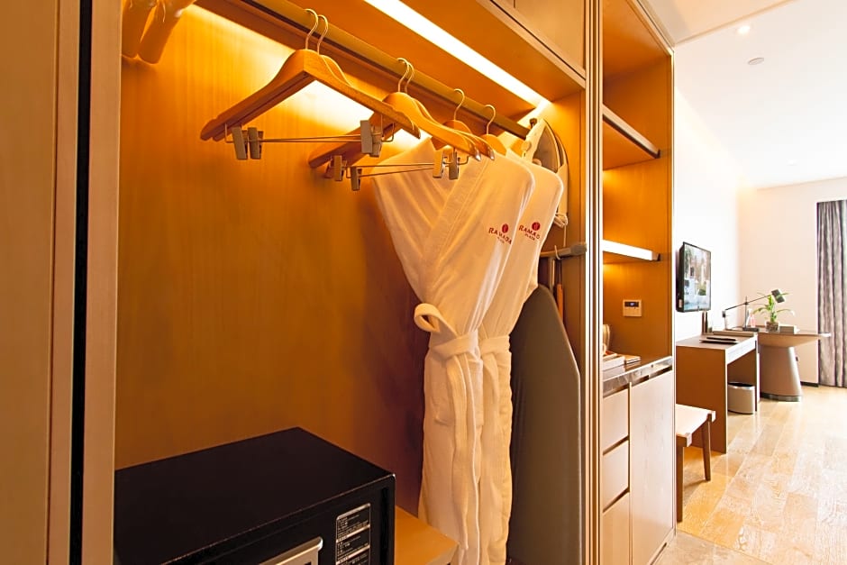 Ramada Plaza Wyndham Wenzhou Cangnan