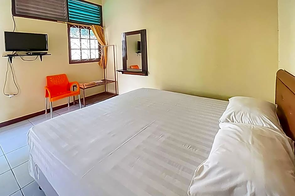 Hotel Shanty Mitra RedDoorz