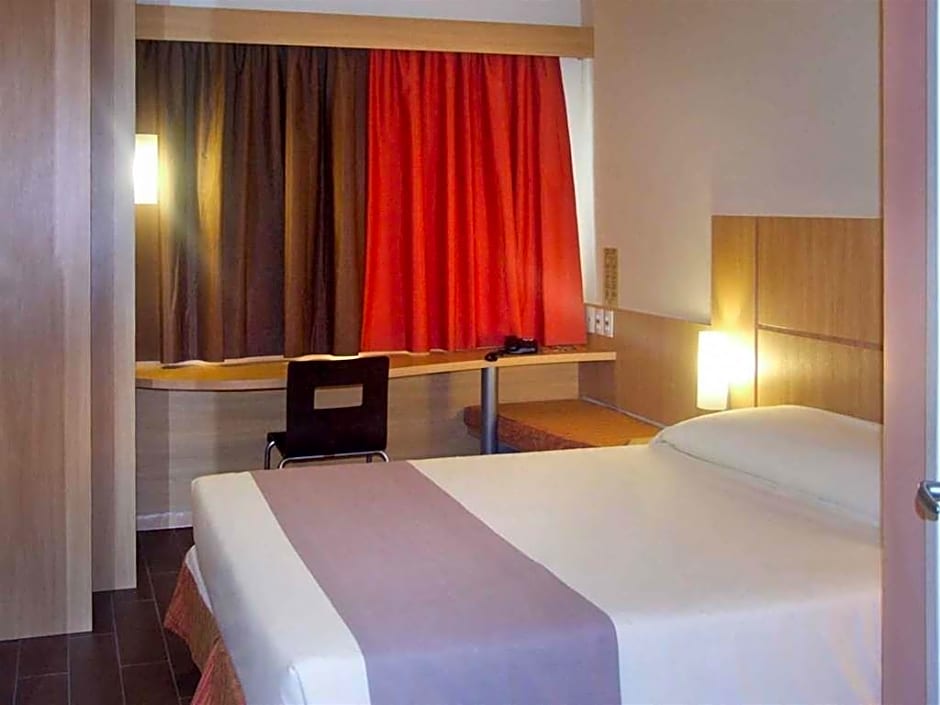 Foto 1 von 4 von ibis Macapa