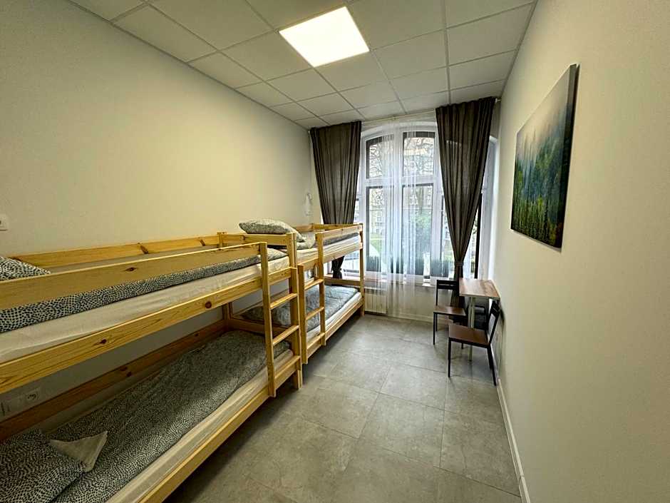 Green Hostel Katowice - 24h Parking