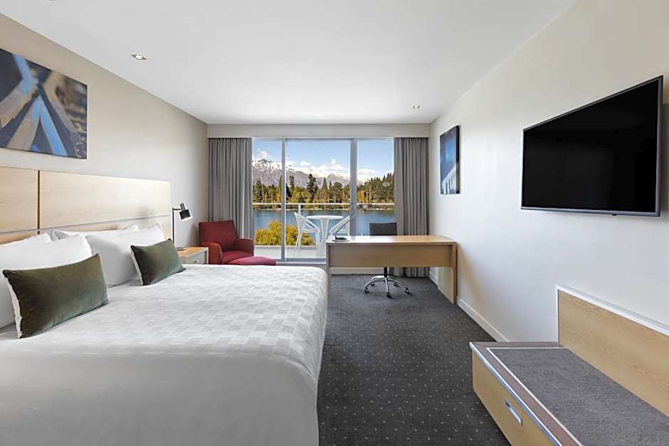 Crowne Plaza Queenstown By IHG