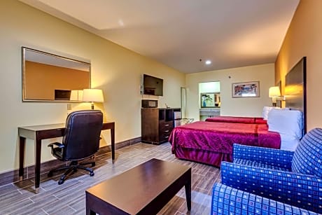 Queen Room with Two Queen Beds - Non-Smoking