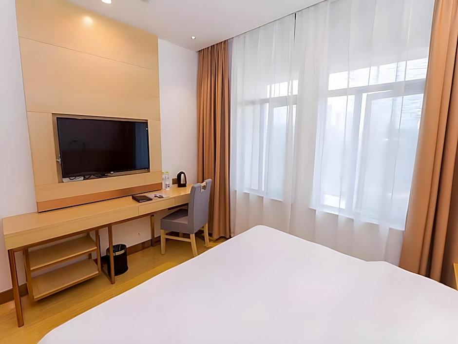 GreenTree Inn Yichang Wanda Binjiang