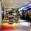 The White Rhino Hotel
