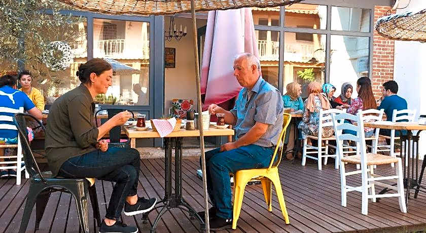 Attalos Suites Hotel