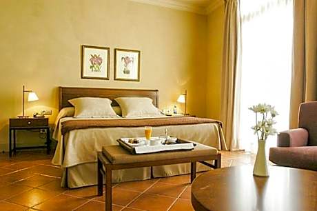 Bremon Boutique Hotel by Duquesa Hotels Collection