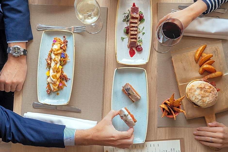 AC Hotel by Marriott Valencia