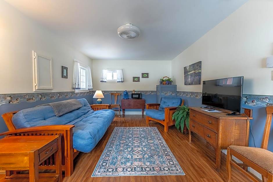 Dominion Hill Country Inn