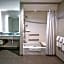 Holiday Inn Express & Suites Moore By IHG