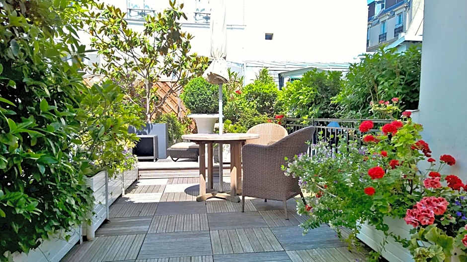 Hotel Duc De St-Simon