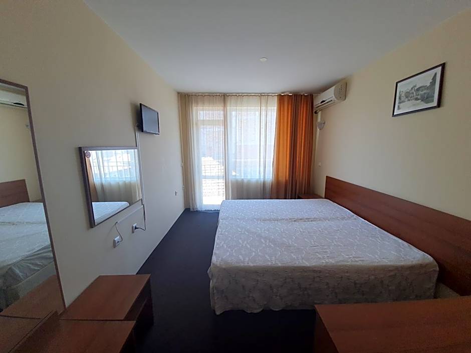 Sandor Hotel