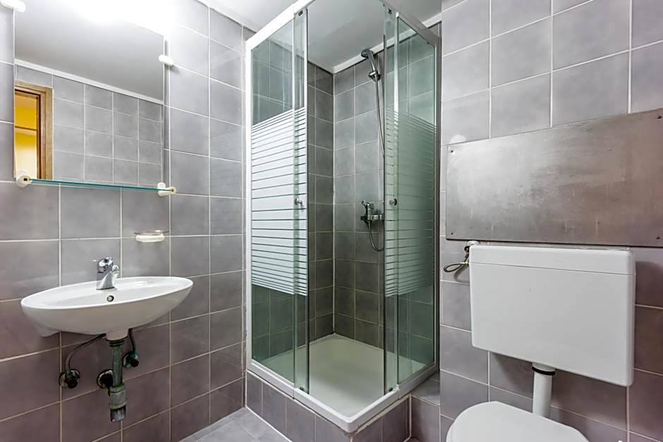 B&B HOTEL Maribor UNI Hostel