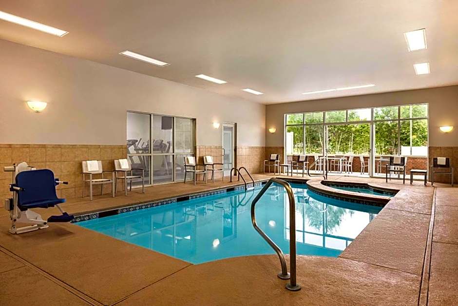 Country Inn & Suites by Radisson, Conyers, GA