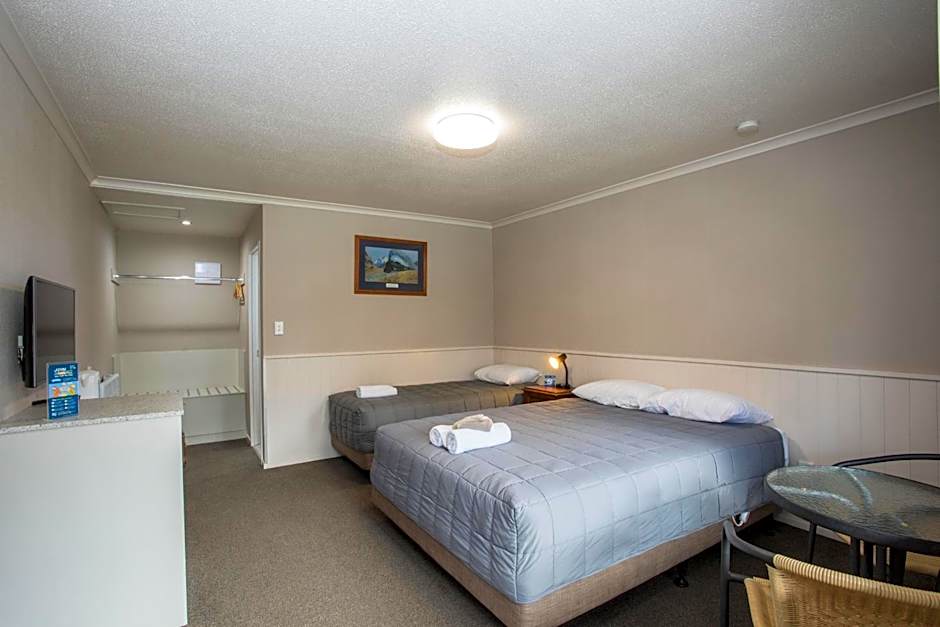 Te Anau Top 10 Holiday Park and Motels