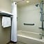 Holiday Inn Express & Suites Alpharetta by IHG
