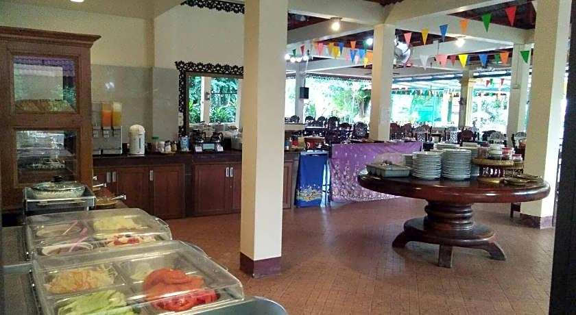 Holiday Villa, Lanta