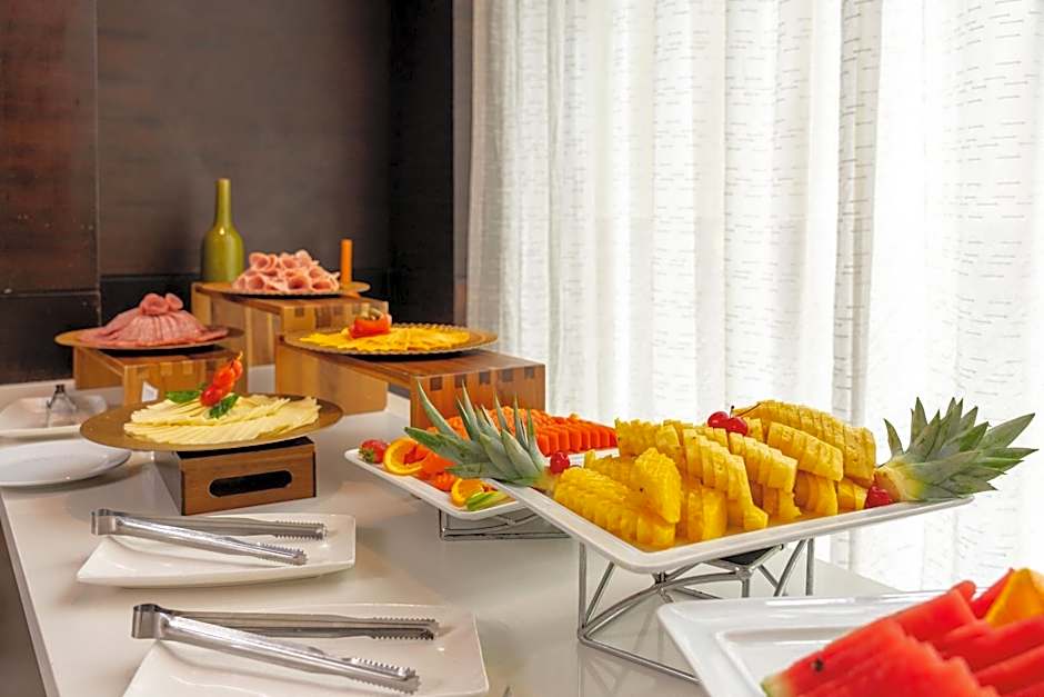 Courtyard by Marriott Panama Metromall