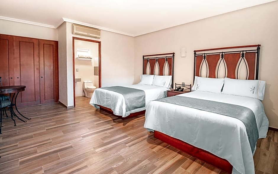 Hotel Alcazar