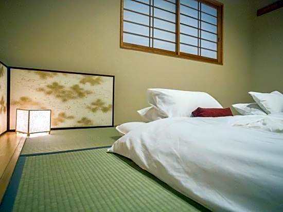 Near Kyoto Station 2Min Walk from Subway Gojo