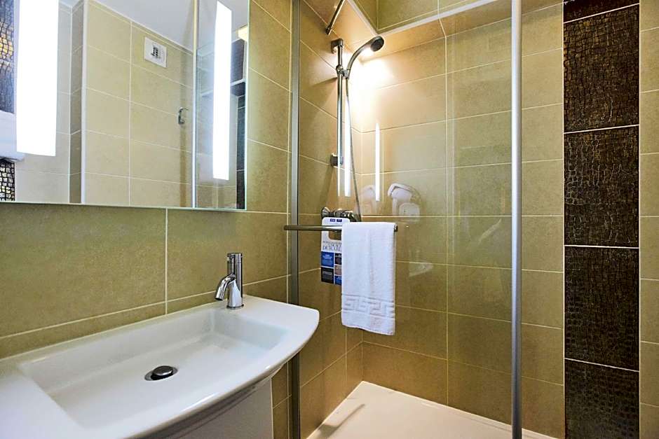 Kyriad Hotel Montpellier Centre Antigone