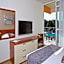 Arena Hotel Holiday