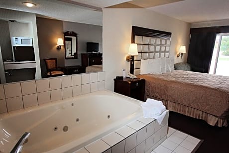 King Suite with Spa Bath