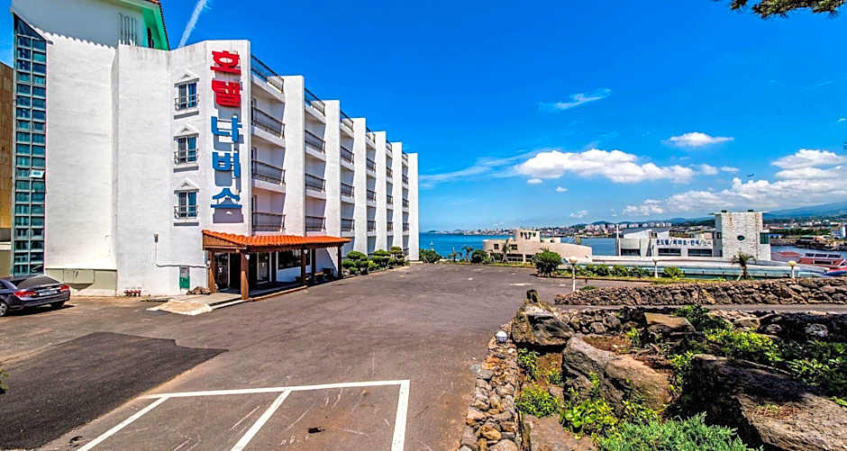 Hotel Navis