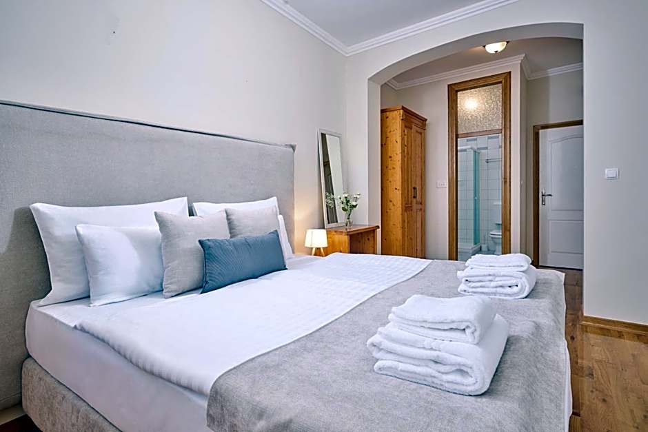 Aminess Kadoor Hotel