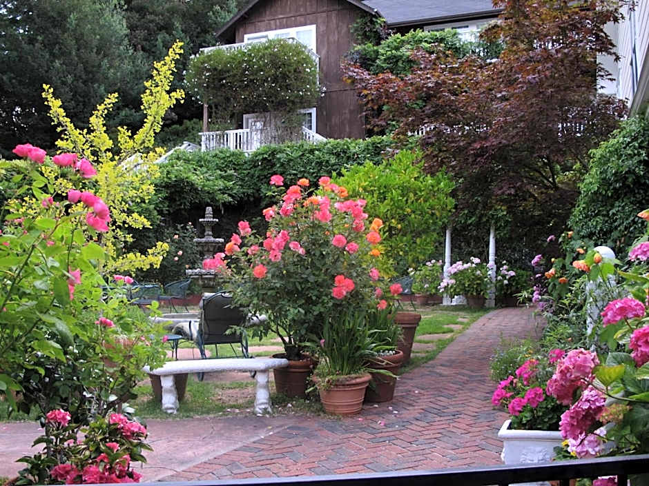 Inn at Occidental