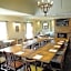 Sturdy`s Castle - Historic Coaching Inn near Blenheim Palace, Oxfordshire