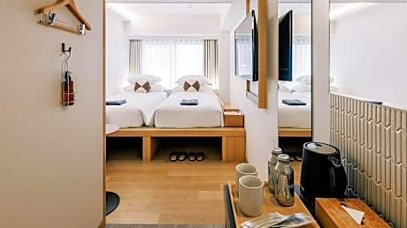 Cozy Twin Room