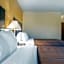 Quality Inn & Suites Pittsburgh Harmarville