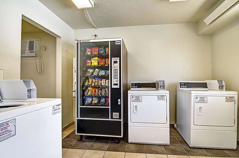 Motel 6-Springfield, MO - North