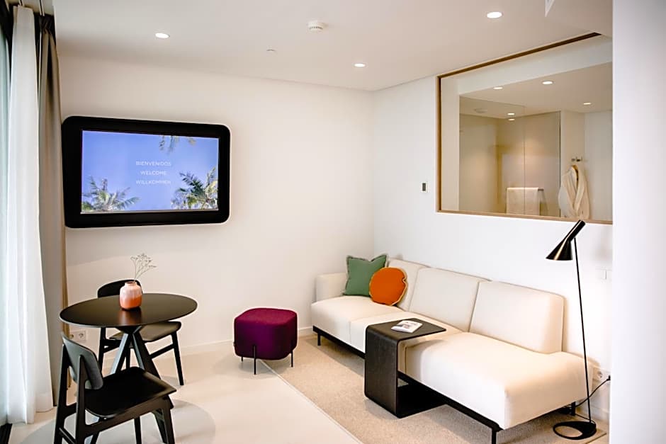 THE FLAG HOTEL Marbella, Estepona Adult Recommended