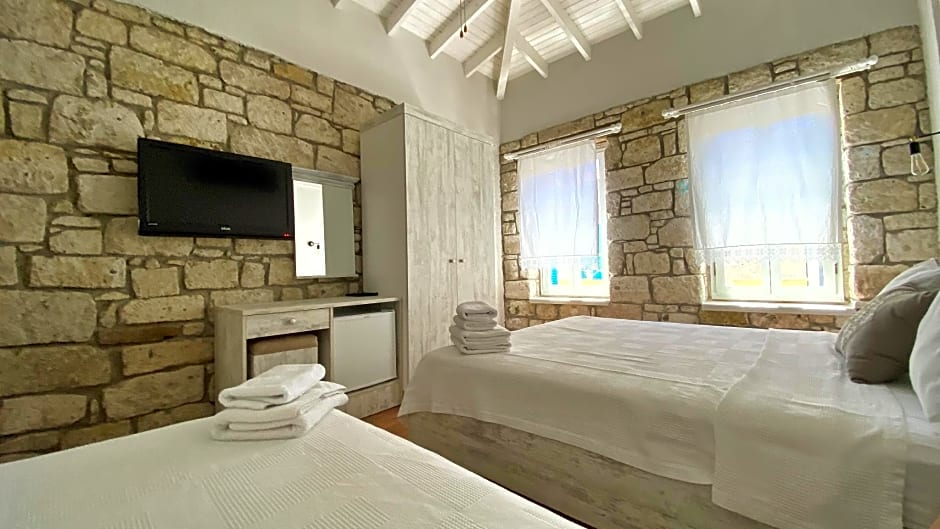 Oberj d'Azur Alacatı