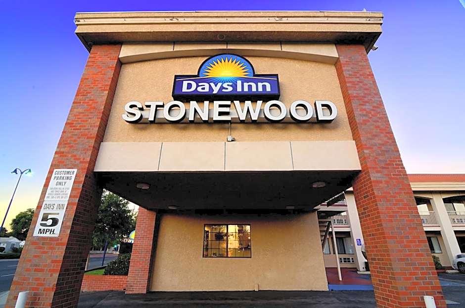 Days Inn by Wyndham Downey