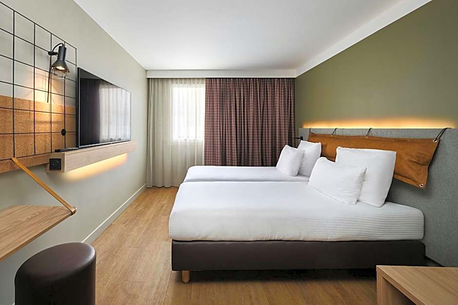 Moxy Annecy