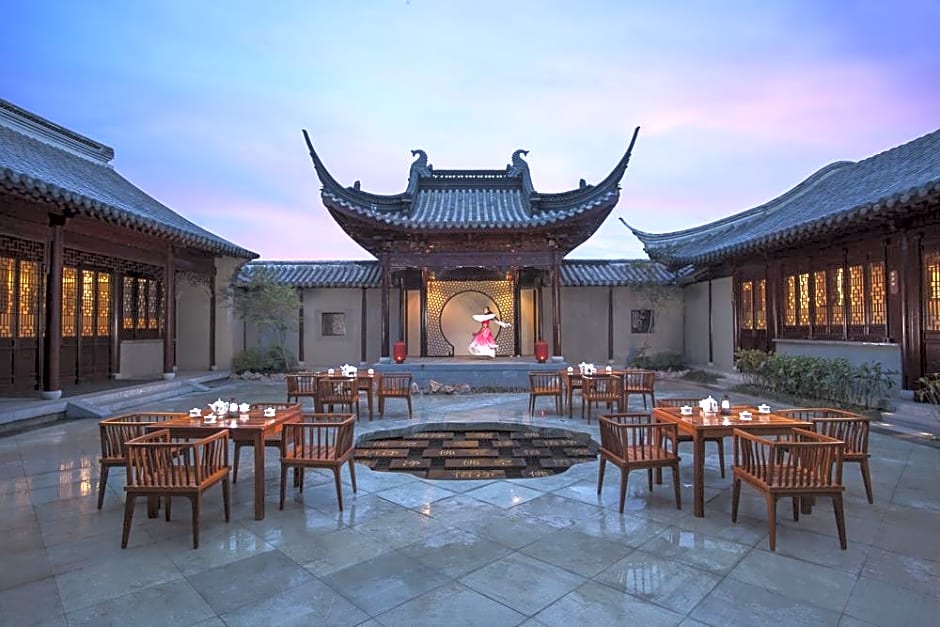 Himalayas Nantong Hotel