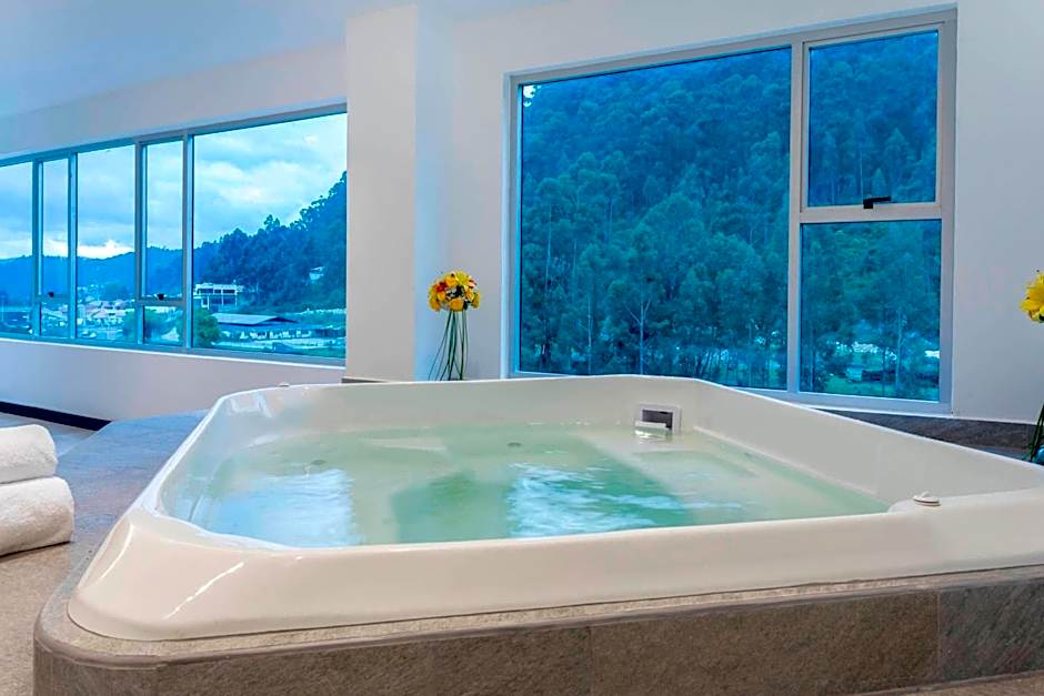 Four Points by Sheraton Cuenca