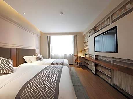 Twin Deluxe Room