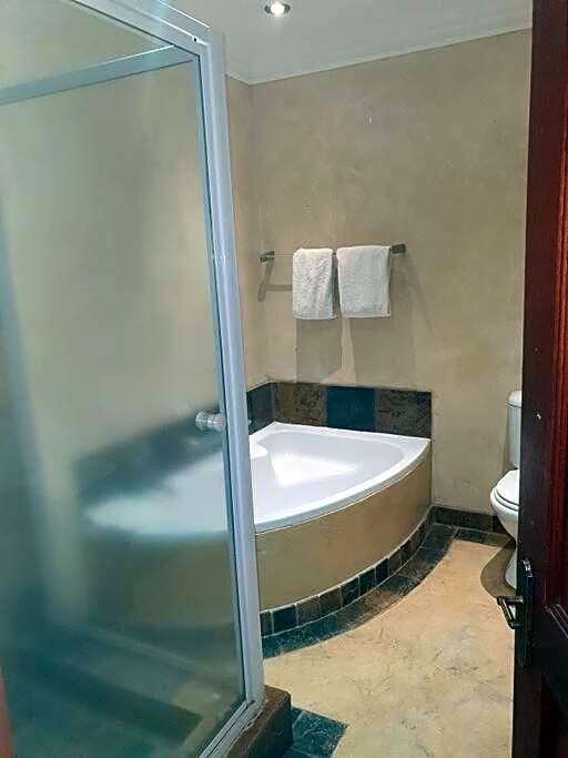 Zebula Golf and Wildlife Estate - Great Heights Pax 16 - Moi Signature Luxury villa