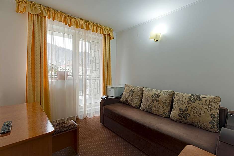 Hotel Alexandros Busteni by Genco & Restaurant Miorita