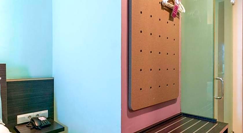 Brits Hotel Puri Indah