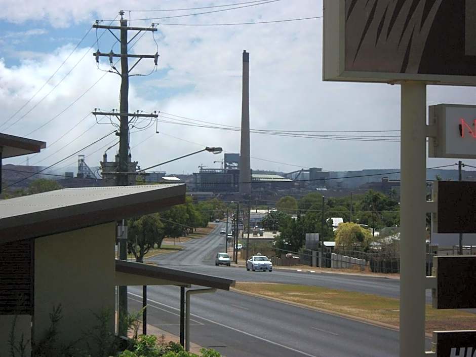 Spinifex Motel and Serviced Apartments