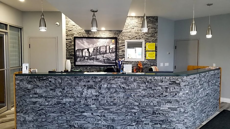 Super 8 by Wyndham Windsor/Dougall