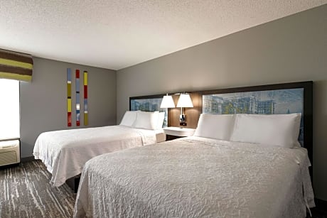 Room with Two Queen Beds - Non-Smoking