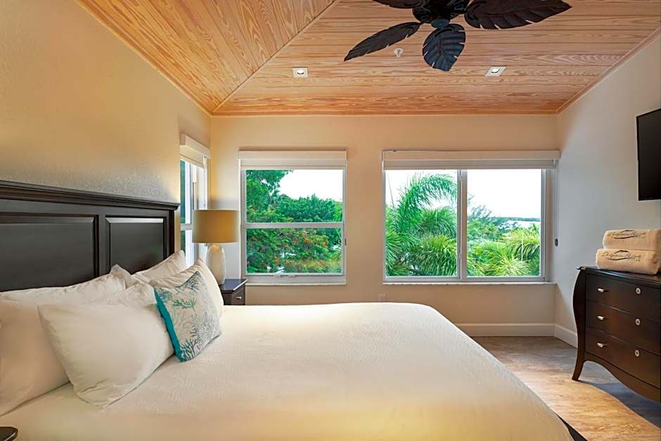 Dolphin Point Villas